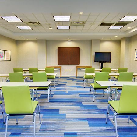 Holiday Inn Express Blacksburg By Ihg Exterior foto